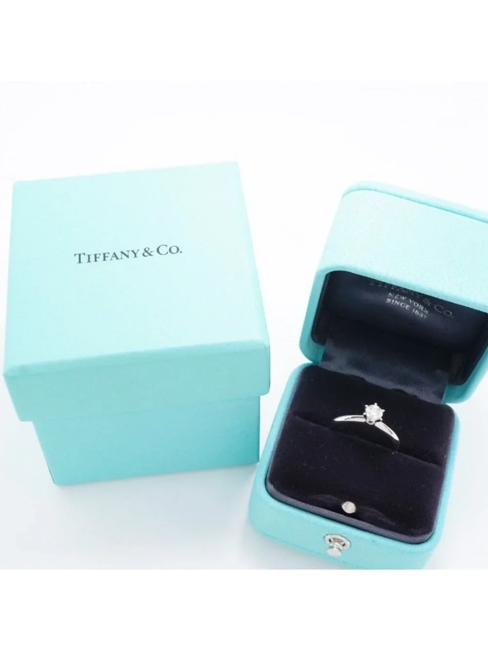 Tiffany & Co Ring Solitaire Platinum Diamond